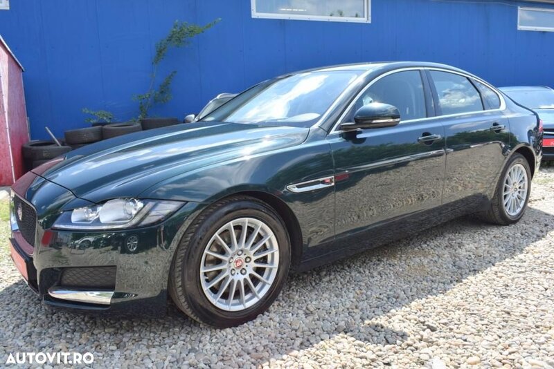 Jaguar XF